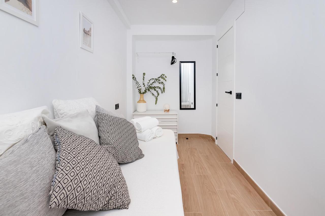 Amargura City Center Apartment Малага Экстерьер фото